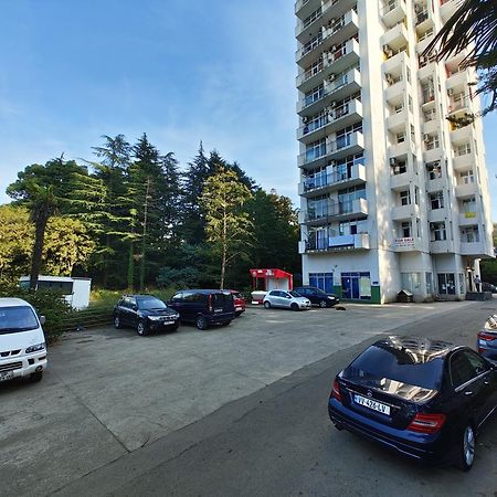 Queen Tamara Apartments 마킨자우리 외부 사진